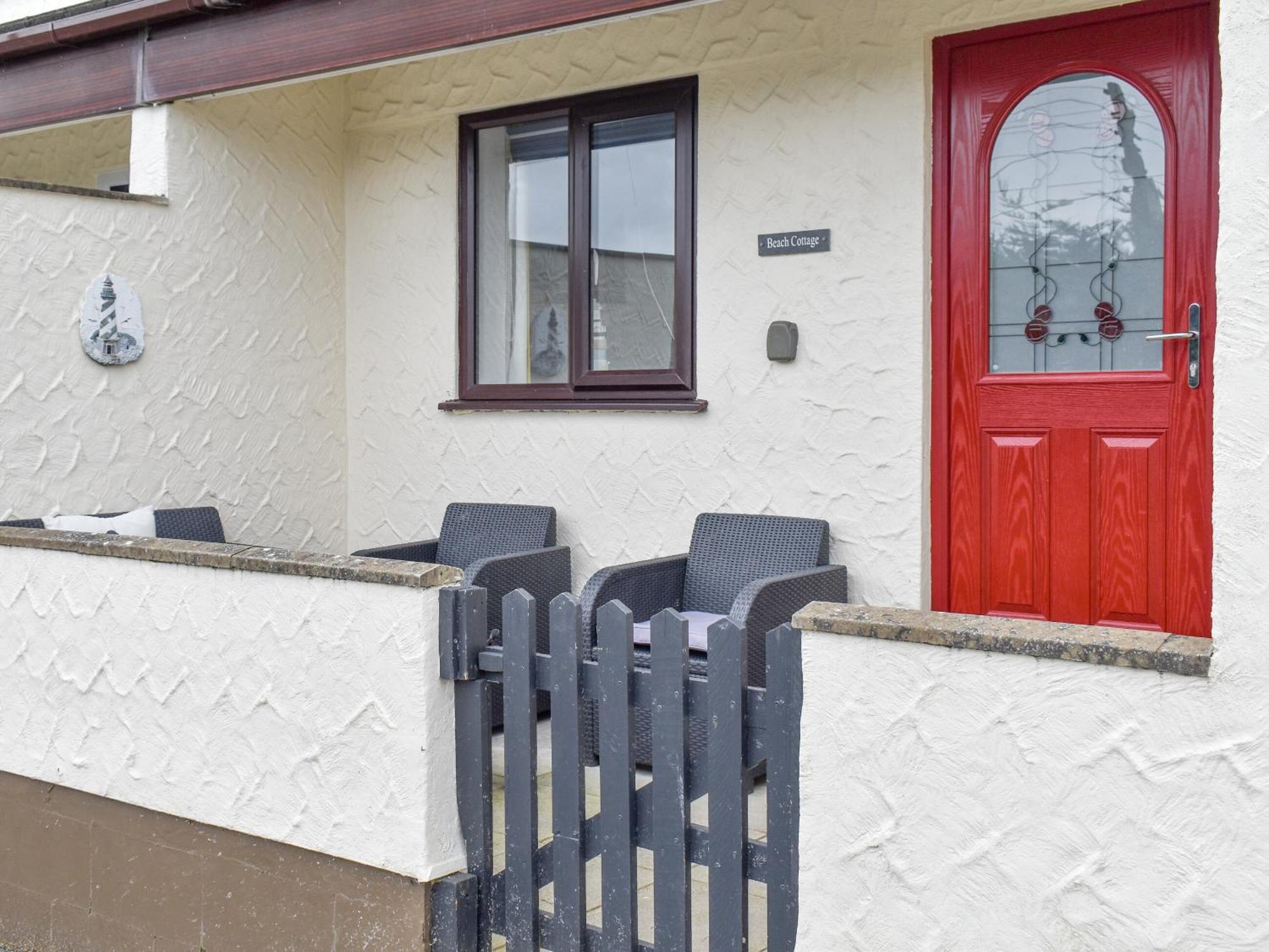 Beach Cottage Benllech Exterior photo